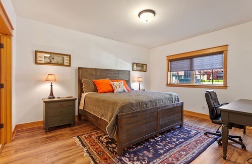 Coeur d'Alene Villa | Northwest Riverstone Retreat - Private Condo
