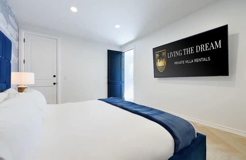 Malibu Casa | Spacious 7-bedroom house with WiFi, AC, fitness room in beautiful Malibu