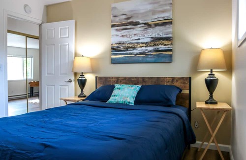 South Tabor Casa | Charming Entire House + Parking