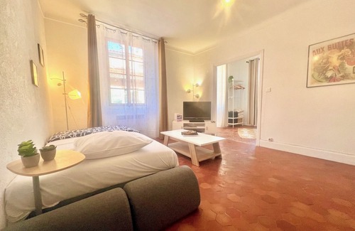 Old Town Apartamento | AA OT Maison du Moulin - Old Town - Promenade des