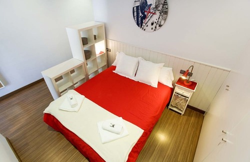 Barcelona Apartamento | POBLE NOU LOFT LIVING with ROOF TERRACE Ref MRHAG