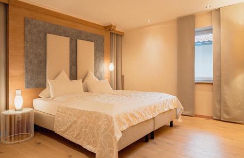 Pelham Apartamento | Apartment 'Ferienwohnung Weitblick' with Lake View, Shared Garden and Wi-Fi
