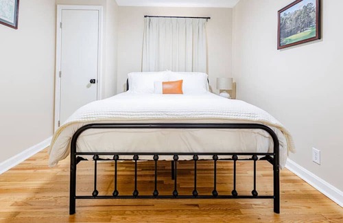 Augusta Casa | Par From Home - Hidden Door Haven