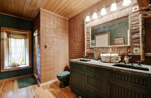 Fredericksburg Casa | Headwaters Lodge-Firepit-Scenic Views