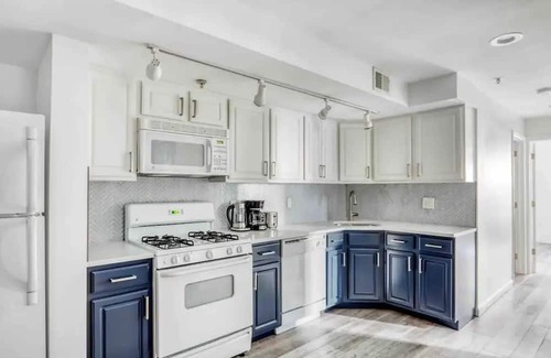 Union City Apartamento | 3 Apts in 1! Modern 8 BR NYC 15 min