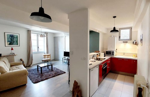 Auxerre Apartamento | Appartement Cosy Hyper Centre Auxerre - La Croix au Maître - 1 Chambre 2-4 Pers