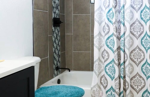 Sunrise Acres Casa | Cozy Colors Modern Family Friendly-3 days