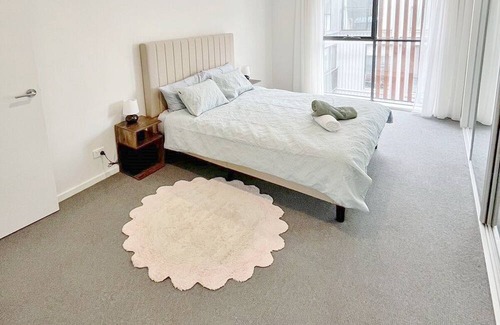 Braddon Casa | Cozy 2-bedroom townhome with AC and WiFi in charming Braddon