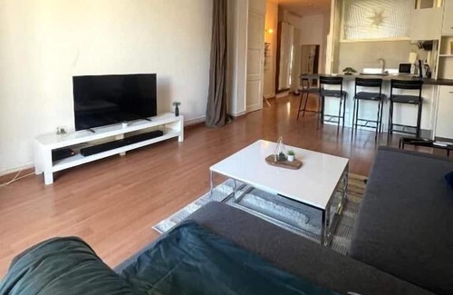 Quartier Chorier-Berriat Apartamento | Le Filmophile Spacieux Avec 2 Balcons et Garage Privé