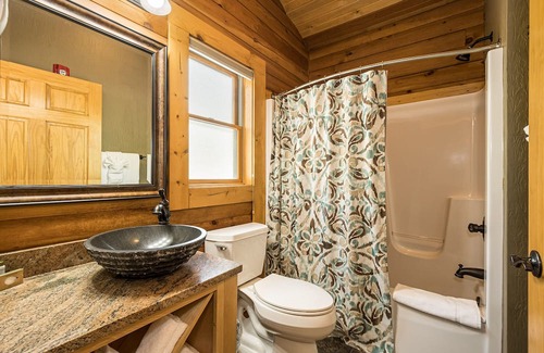 McHenry Cabina | Mountainside Cabin 51L