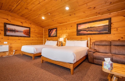 McHenry Cabina | Grandview Cabin Suite 24-Hot Tub