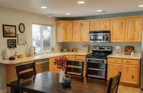 Mountain Green Apartamento | Cozy Full Basement Getaway in Mountain Green