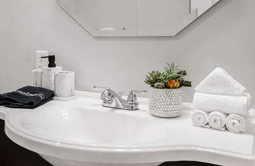 Downtown Kansas City Apartamento | Modern Style in Downtown KC | 1 BD Apt, 2 Queen