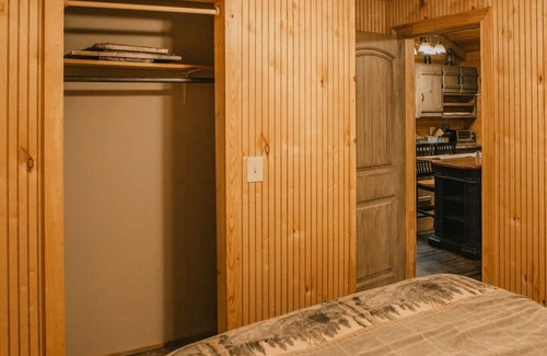 Pickens Casa | Cozy Cub Hideaway