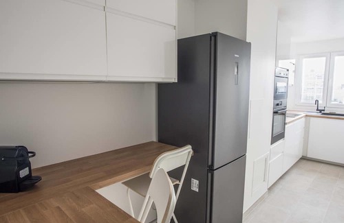 L'Ile-Saint-Denis Apartamento | Charming 63 m2 apt with views of the Eiffel Tower