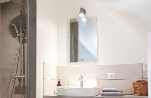Coulanges-la-Vineuse Cama Y Desayuno | Hébergement Indépendant Dans Maison Avec Piscine, au Coeur du Vignoble