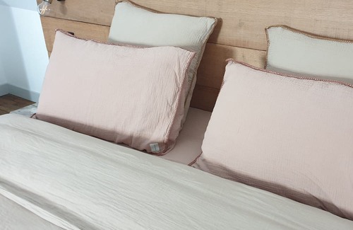 Coulanges-la-Vineuse Cama Y Desayuno | Hébergement Indépendant Dans Maison Avec Piscine, au Coeur du Vignoble