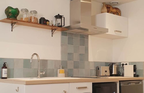 Coulanges-la-Vineuse Cama Y Desayuno | Hébergement Indépendant Dans Maison Avec Piscine, au Coeur du Vignoble