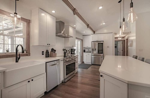 Friendsville Casa | Waterfront, Pool, Hottub - Deep Creek Lake & Wisp