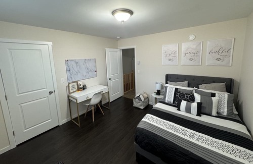 Williams Lake Casa | Cozy Bedroom in Williams Lake