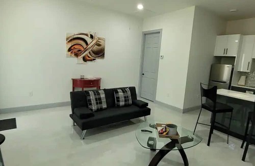 Buckingham Alquiler De Eote | Lovely newbuilding 1 bedroom vacation parking free