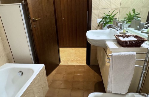 Certosa Apartamento | Green House apartment in private park