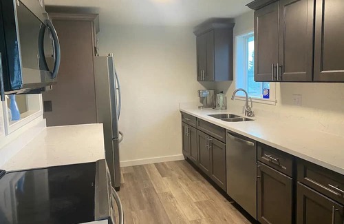 Bremerton Casa | Beautiful newly remodeled home