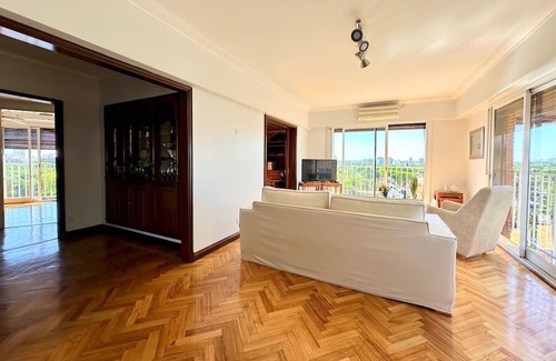Olivos Apartamento | Very bright, spacious apt on the tenth floor, quiet, sunny and 4B 3.5B in Olivos