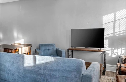Shaw Casa | Beautiful, Rehabbed Four-Unit in Shaw Community