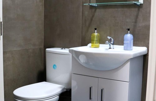 Forest Gate Casa | AJB International LTD