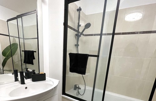 Trappes Apartamento | Appartement Design Avec Netfix, Prime, Chaînes Sportives.