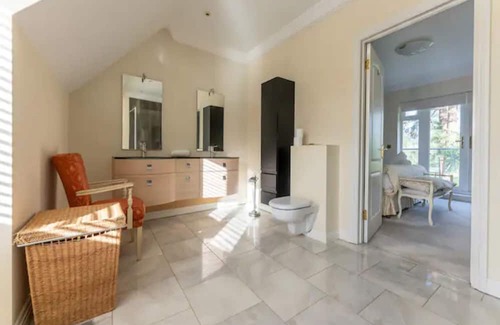 Ferndown Casa | Pass the Keys | Amazing Spacious Home/Golf Course