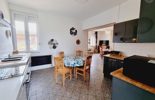 Sains-du-Nord Cabaña | Gite Sains-du-Nord, 5 bedrooms, 11 persons