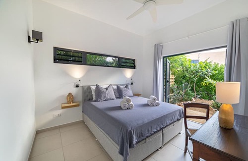 Kralendijk Casa | Cute hideaway with private pool & garden. Close to nature & beaches.