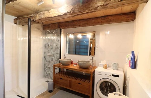 Saint-Martin-Valmeroux Cabaña | Gite Saint-Martin-Valmeroux, 3 bedrooms, 8 persons