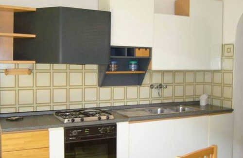 Giannella Casa | Holiday Home 'Residence Giannella - Pitosforo 46' with Private Garden and Air Conditioning