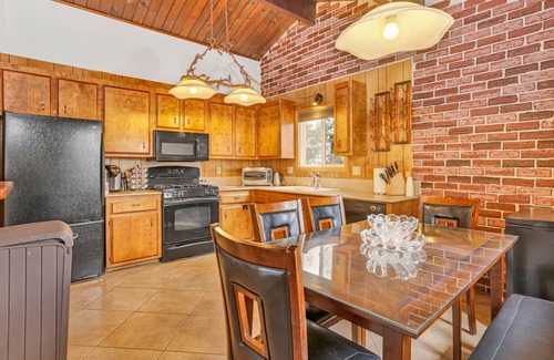 Whispering Forest Cabina | Antelope Views Big Bear~Pool Table~Relaxing Retreat