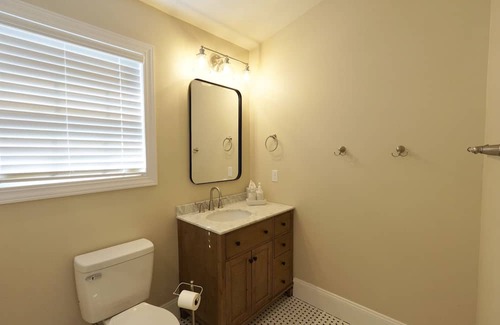 Greer Casa | Suburban Studio in Prime Area on Large Quiet Lot- GSP Airport, Greer, Greenville