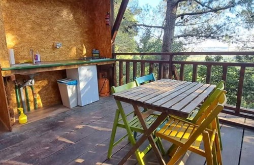 Razanac Alquiler De RV | Treehouse in Ljubac