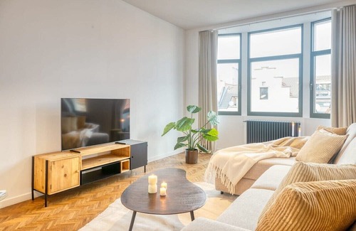 University District Apartamento | Unique 2-BR Antwerp Apt