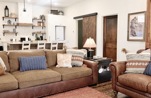 Comfort Cabaña | The Stay on Seventh