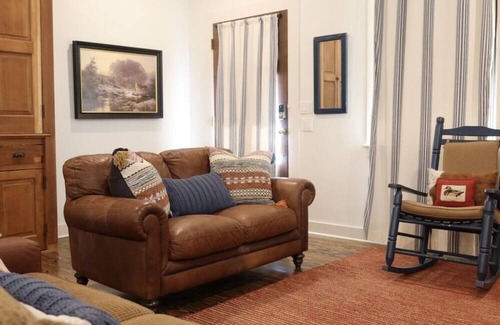 Comfort Cabaña | The Stay on Seventh