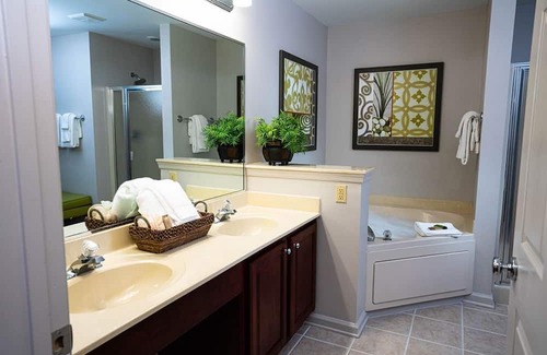 Williamsburg Complejo | 2 BD-2 BA Resort @ Williamsburg with family amenities -Suite 1