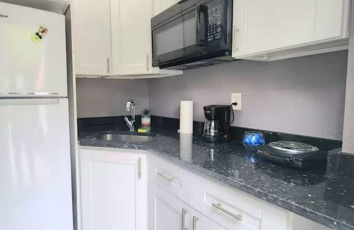 Egypt Lake-Leto Apartamento | #13 Tampa Suite ................................................................