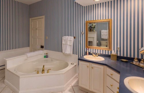 Marietta Cama Y Desayuno | Ascot Bed & Breakfast Sleeps up to 16+