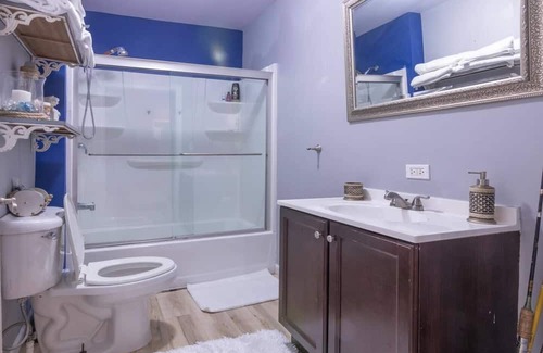 Sebastian Cabaña | Charming Cottage 2/1 + Art Gallery Across from Waterfront + Hirams Resort