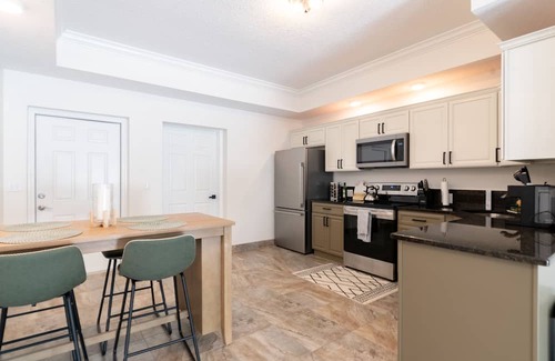 Crescent Beach Condominio | Luxury 2BD 2BTH - Condo #1