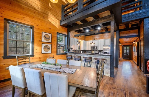 Hochatown Cabina | Cabin w/HotTub, Grill; Pets OK