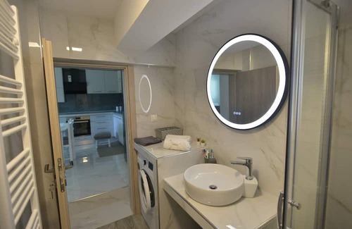 Kassandra Cabaña | THEROS 1 APARTMENT