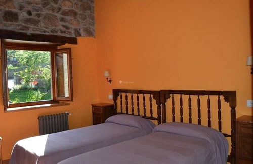 Bobia de Abajo Casa | Holiday Home 'La Corte Del Rondiellu 1' with Mountain View, Private Terrace and Wi-Fi